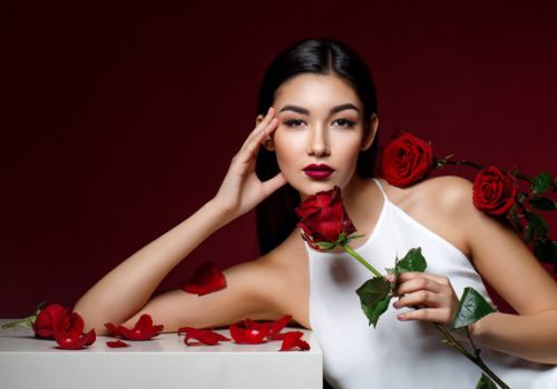 8 lưu ý “sống còn” khi sử dụng son đỏ bạn cần bỏ túi ngay